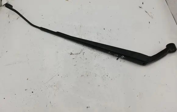 Toyota Corolla E120 E130 Front wiper blade arm 8521102110