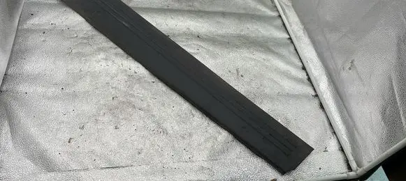 Chrysler Voyager Rear sill trim cover P0ZR34XDVAD 34340475