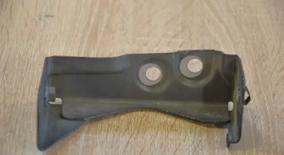 Chevrolet Orlando Headlight/headlamp mounting bracket 