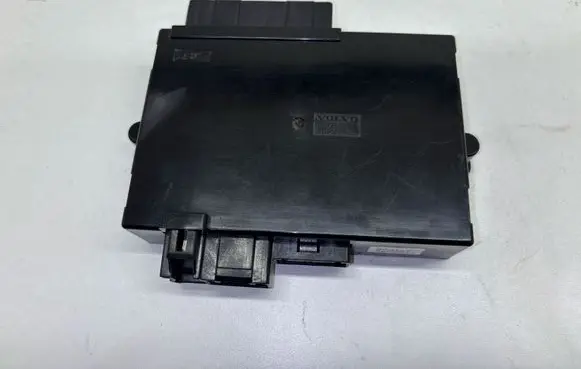 Volvo XC90 Seat control module 8691707