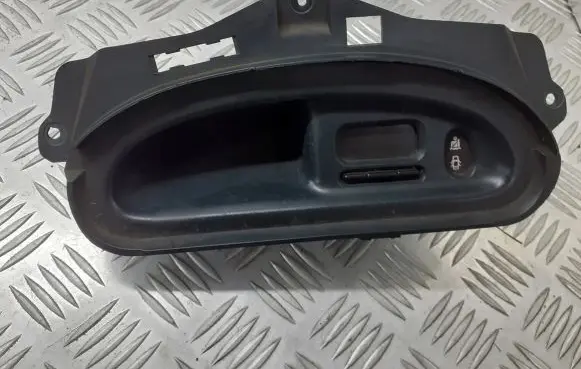 Renault Scenic I Screen/display/small screen 7700840351