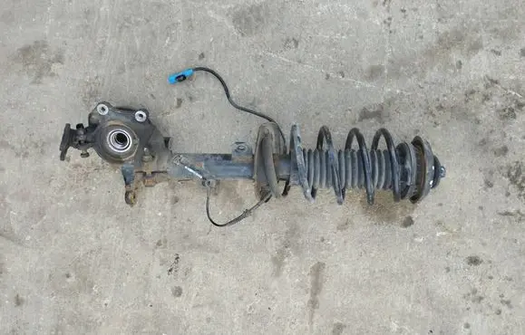 Peugeot 208 Front wheel hub spindle knuckle 19820324680