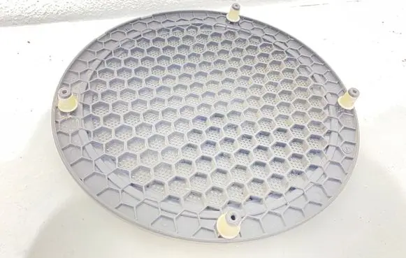 Side speaker trim/cover