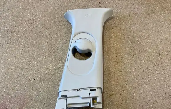 Hyundai Ioniq 5 (B) pillar trim (top) 85841GI000