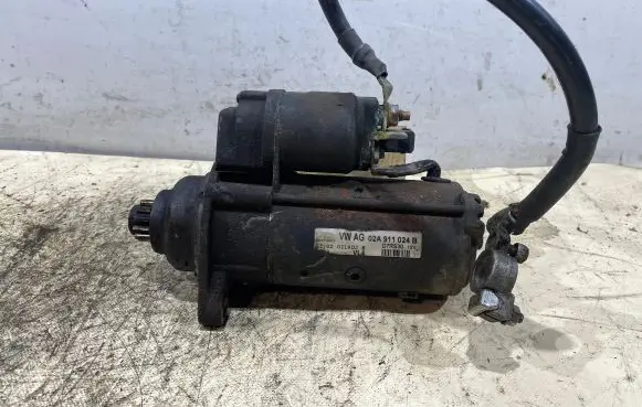 Volkswagen Golf IV Starter motor 02A911024B D7RS30 11020188DJ