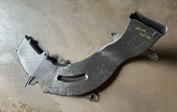 BMW X3 G01 Cabin air duct channel 7398048