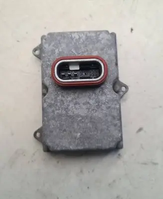 Mercedes-Benz E W211 Headlight ballast module Xenon A0028202426 5DF00827900