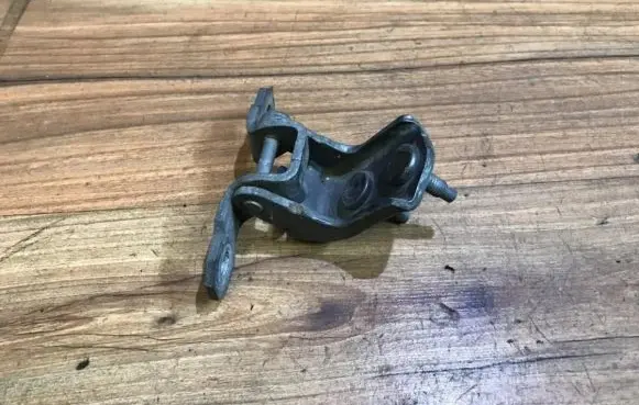Renault Laguna II Rear door lower hinge