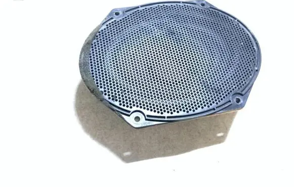 Ford Fiesta Front door speaker xw7f18808ab xw7f-18808-ab