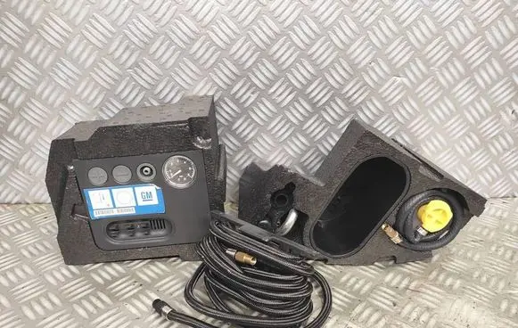 Opel Corsa D Tire air pump compressor 13236659 1010006