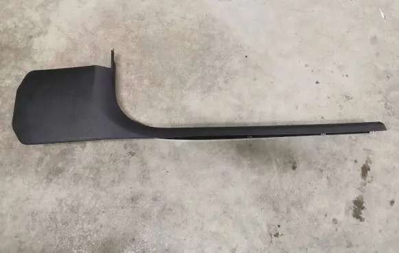 Chevrolet Corvette C7 (D) pillar trim (bottom) 22944853