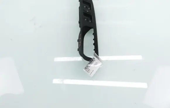 Volkswagen PASSAT B6 Electric window control switch 3C1867171