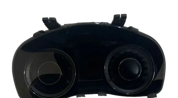 Hyundai i40 Speedometer (instrument cluster) 940013Z400