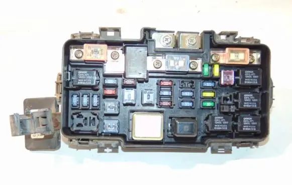 Honda Element Fuse module 38250SCVA11