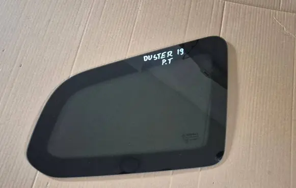 Dacia Duster II Rear side window 833063508R