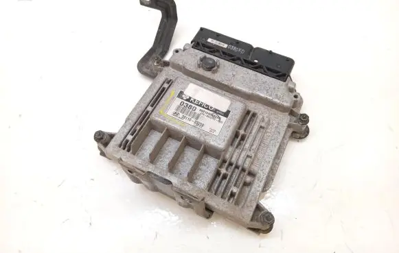 Hyundai i20 (PB PBT) Engine control unit/module 39110-03256