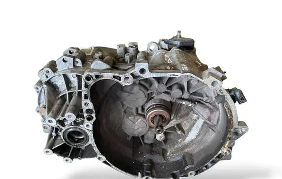 Volvo S40, V40 Manual 5 speed gearbox 30616126