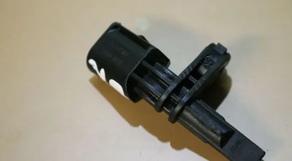 Audi A3 S3 8P ABS brake wheel speed sensor 7H0927803