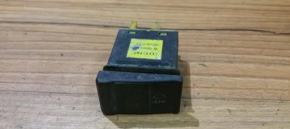 Fog light switch