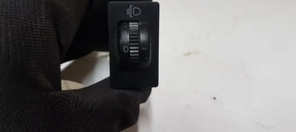 Toyota Avensis T250 Headlight level height control switch 37166 8415205050