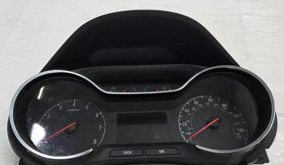 Opel Crossland X Speedometer (instrument cluster) 9822632980