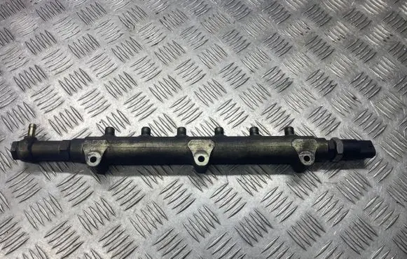 Volvo V70 Fuel main line pipe 8658252 003879L1 0445215010