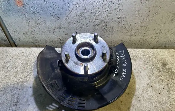 Toyota Yaris Cross Front wheel hub