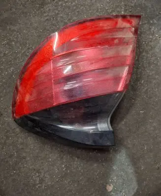 Mercedes-Benz C W203 Rear/tail lights 151616
