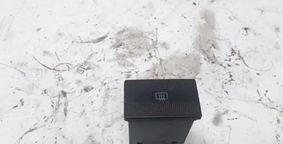 Windscreen/window heater switch