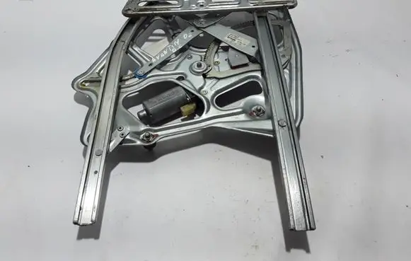 Renault Avantime Rear window lifting mechanism without motor 6025401256R