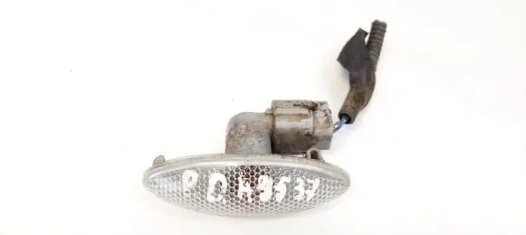 Toyota Auris 150 Front fender indicator light 8173002080 81730-02080