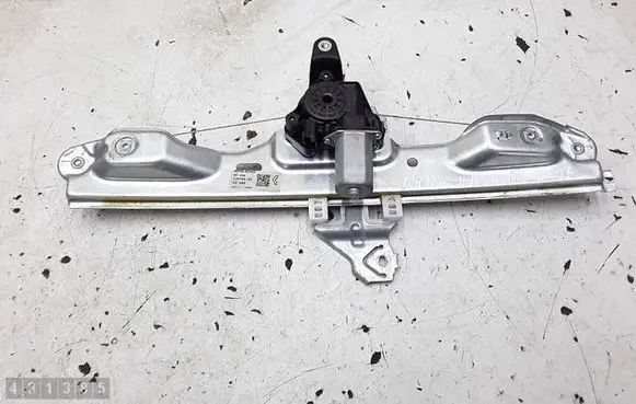 Renault Kadjar Sliding door window regulator with motor 827004EA0A