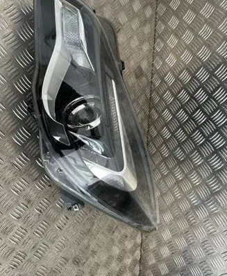 Opel Insignia A Headlight/headlamp 39031209 1LL01116513