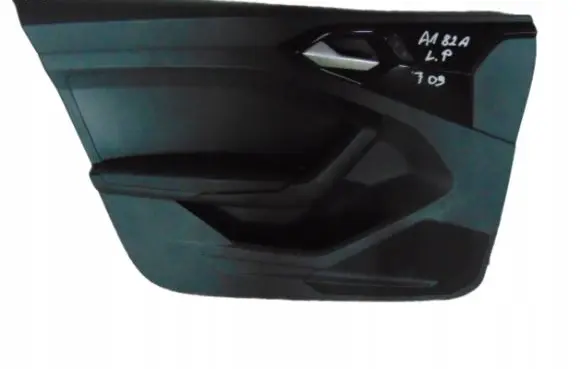 Audi A1 Front door card panel trim