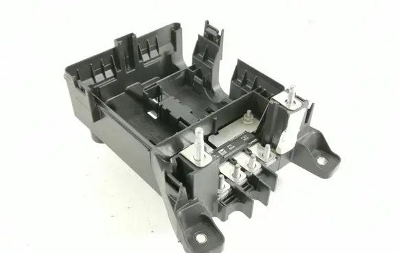 Jeep Grand Cherokee WL Other engine bay part 68347011AC