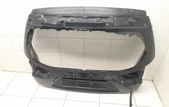 Mitsubishi Outlander Tailgate/trunk/boot lid