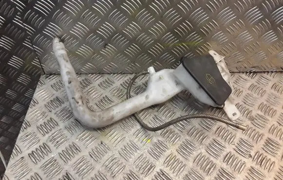 Mercedes-Benz E W211 Windshield washer fluid reservoir/tank 2118600164 A2118600164
