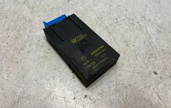 BMW 5 E34 Other control units/modules 1390734