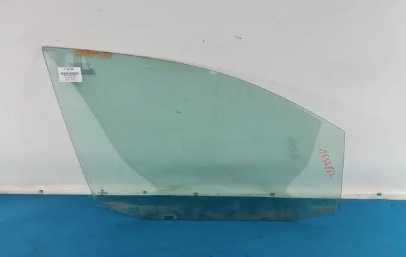 Volkswagen Touran I Front door window glass four-door IMPRK1532862
