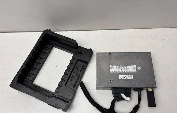 Audi A6 S6 C6 4F Bluetooth control unit module 4E0862335 4E0910336F