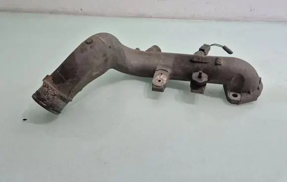 Mazda CX-7 Intercooler hose/pipe 