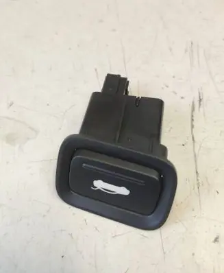 Hyundai i40 Tailgate opening switch 39R5901100 20111128