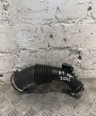 Audi A5 8T 8F Air intake hose/pipe 059129627L