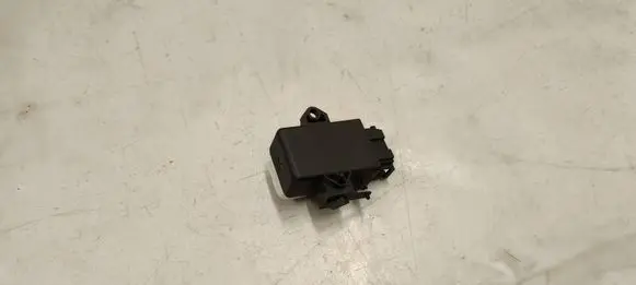 Skoda Kamiq Seat heating relay 2Q0959772