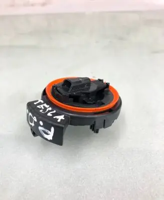 Tesla Model Y Airbag deployment crash/impact sensor 1036762-00-A