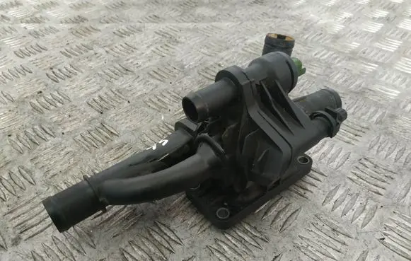 Volvo V40 Cross country Thermostat 9670253780