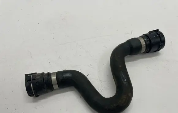 Opel Insignia B Engine coolant pipe/hose 39087133
