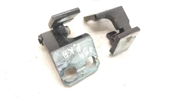 Maserati Ghibli Front door hinge set A048903