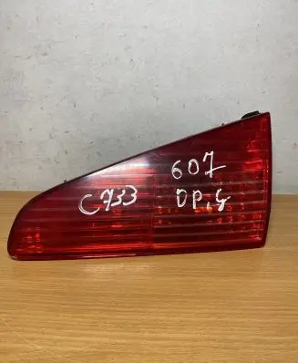 Peugeot 607 Rear/tail lights 2543D C733
