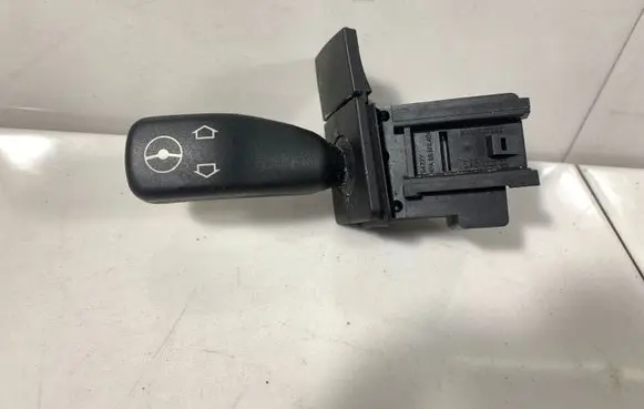 BMW X5 E53 Indicator stalk 8373901